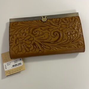 COPY - Patricia Nash